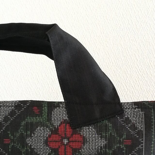 着物リメイク*トートバッグ | iichi 日々の暮らしを心地よくする 着物リメイク*トートバッグ | iichi 日々の暮らしを心地よくする