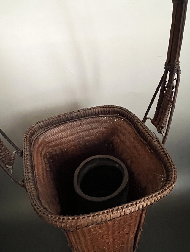 竹籠 花入れ 工芸品 茶道具 高さ63cm yk275 | iichi 日々の暮らしを