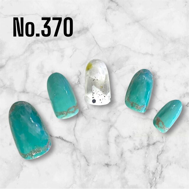 ネイルチップ 緑 ニュアンス 花 フラワー フルオーダーネイル オーダーネイル 3eb9ee6fd83636703ca175e438d5c1