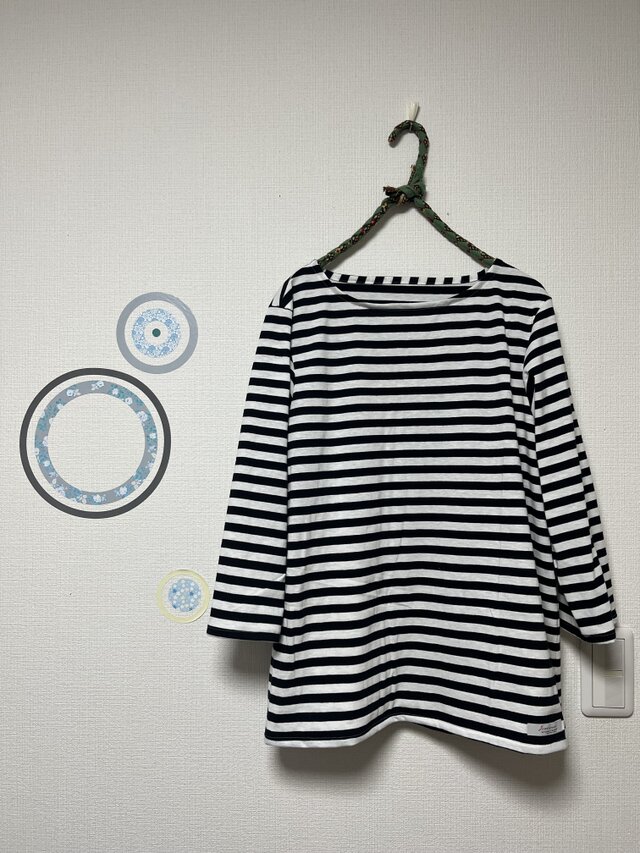 プルオーバーカットソー　コットン　黒ボーダー