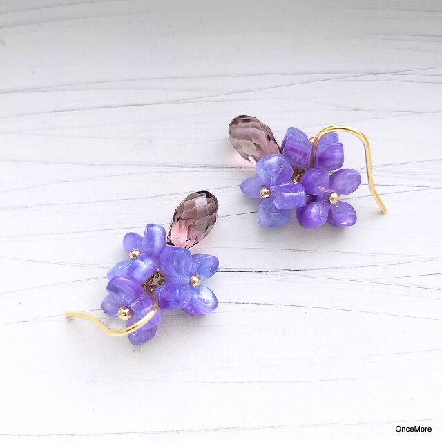 紫陽花とローズサテンしずくのピアス | iichi 日々の暮らしを心地よく