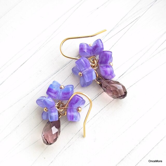 紫陽花とローズサテンしずくのピアス | iichi 日々の暮らしを心地よく