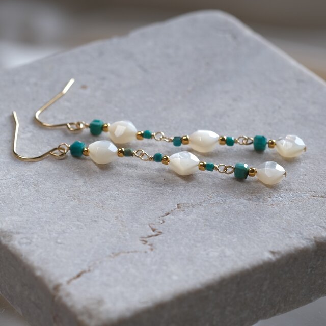 IX◇透かし彫りブラウンマザーオブパール×ターコイズピアス✧14kgf IX