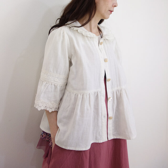 [予約販売] ダブルガーゼエクリュのやさしレース羽織りブラウス