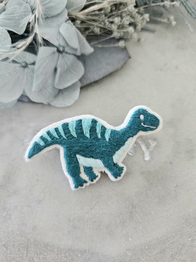 イグアノドン刺繍ブローチ(B)