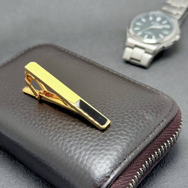 ラス1 アウトレット 艶めく黒 オニキス/黒瑪瑙  K18GP 天然石ネクタイピン - Edge