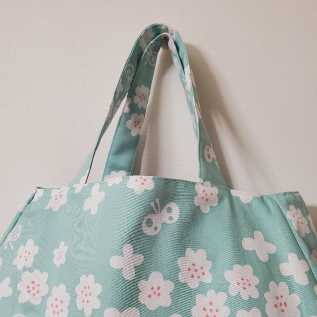 tooco様 アリス柄 マチ広トートバッグ トートバッグ | おしゃれ