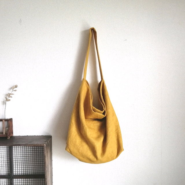 [受注制作]くったりリネンのワンショルダーバッグ/マスタード　持ち手長さ変更可能