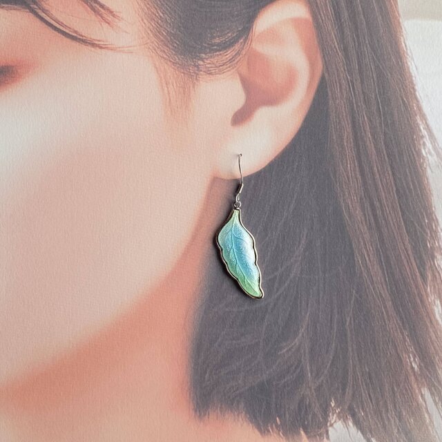 羽根 【Ice Green】七宝焼イヤリング・ピアス 純銀胎七宝