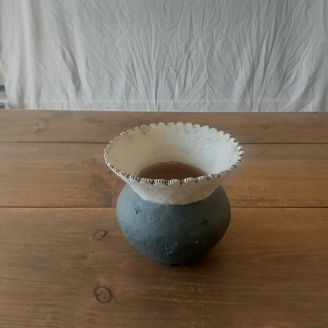 植木鉢（ラッパ型）