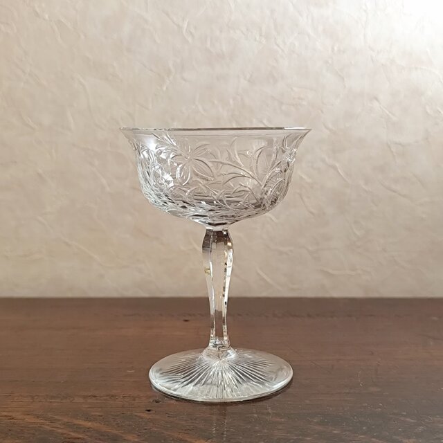 アンティーク ヴィンテージ 美しく鋭い植物文 HAWKES社のクリスタル