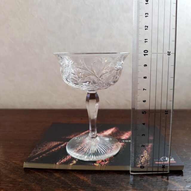 アンティーク ヴィンテージ 美しく鋭い植物文 HAWKES社のクリスタル