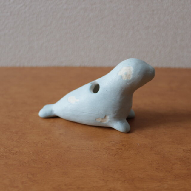 陶　彫刻 　花器　アザラシ  空シリーズ