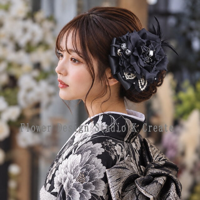黒い薔薇の大輪リボンヘアクリップ L｜黒薔薇 髪飾り 成人式 卒業袴