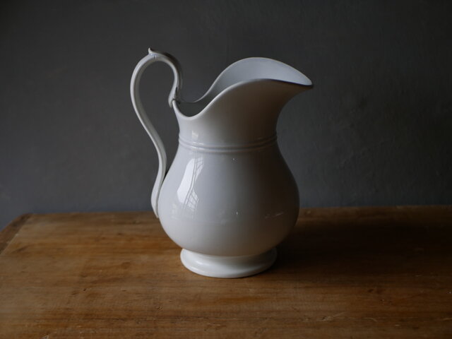 クレイユモントローマルセイユ青い小鳥と草花ベリー柄の陶器ピシェ