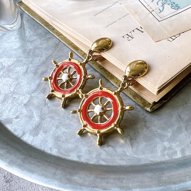 YA163-【 AVON 】エイボン・ヴィンテージイヤリング Red Enamel Paint Steering Wheel