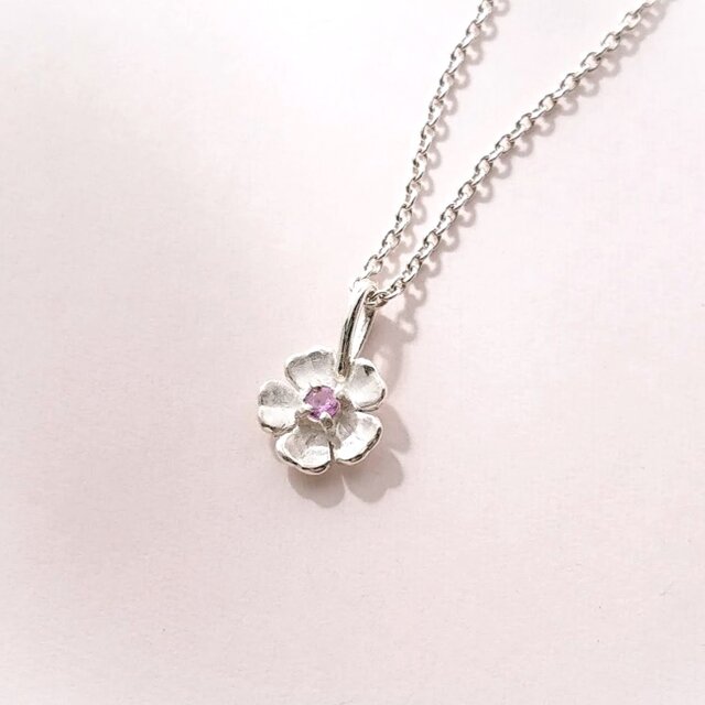 SILVER925　ピンクサファイアフラワーネックレス