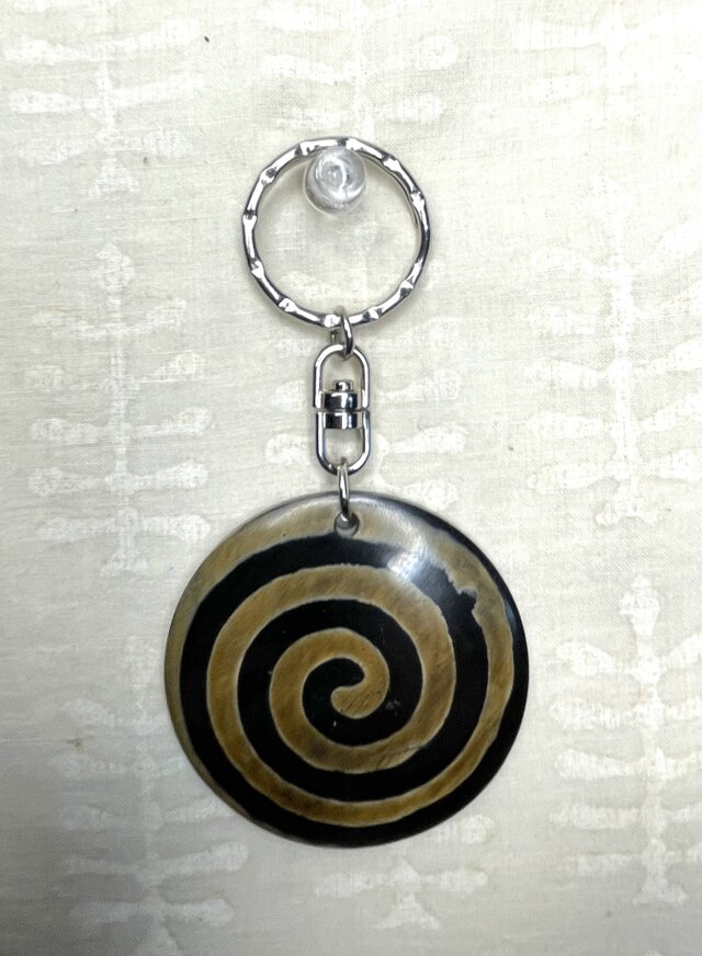 水牛角のキーホルダー(キーリング)6Ｋ