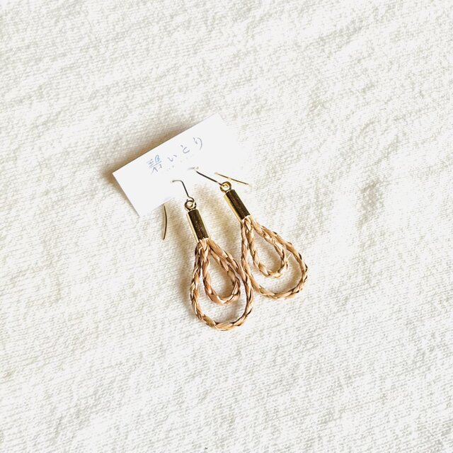 月桃のしずくピアス