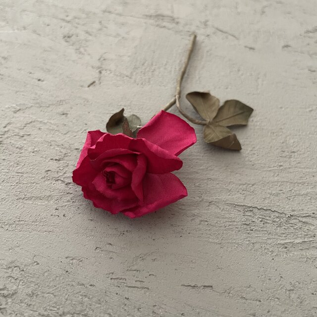 飾る布花　薔薇の花 飾る布花 薔薇の花