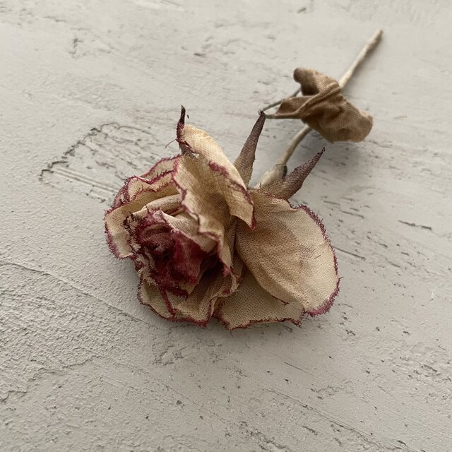 手染め『古びたお洒落な薔薇』suMire-bouquet布花コサージュ