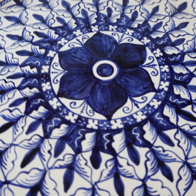 絵皿 26cm GEO049 コバルトブルー 幾何学模様 マヨリカ焼き イタリア