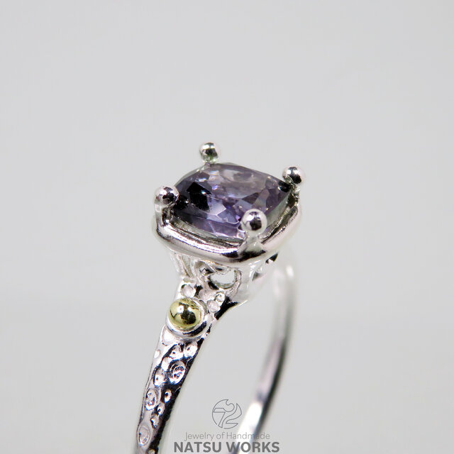 お得な情報満載 タンザナイト リング / unheated Tanzanite with 18k balls Ring チャーム