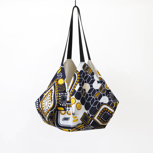 アフリカ布のマルシェバッグ（ 幾何学模様 ）肩掛け エコバッグ 買い物 ヨガ ピラティス