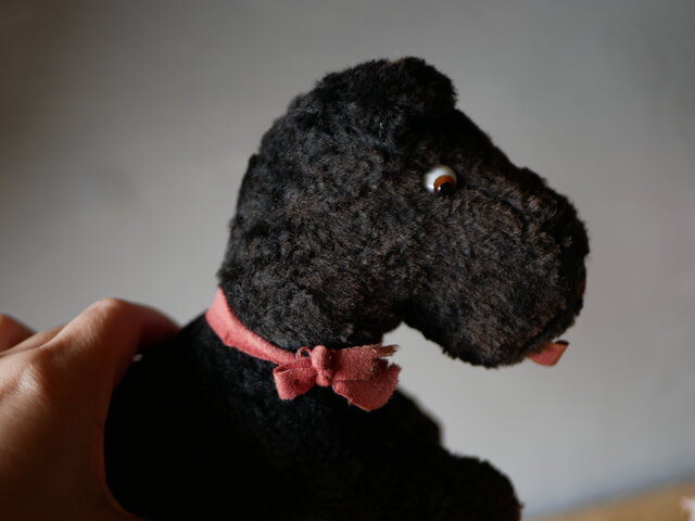 ベロを出した黒いワンちゃん ぬいぐるみ フランスアンティーク