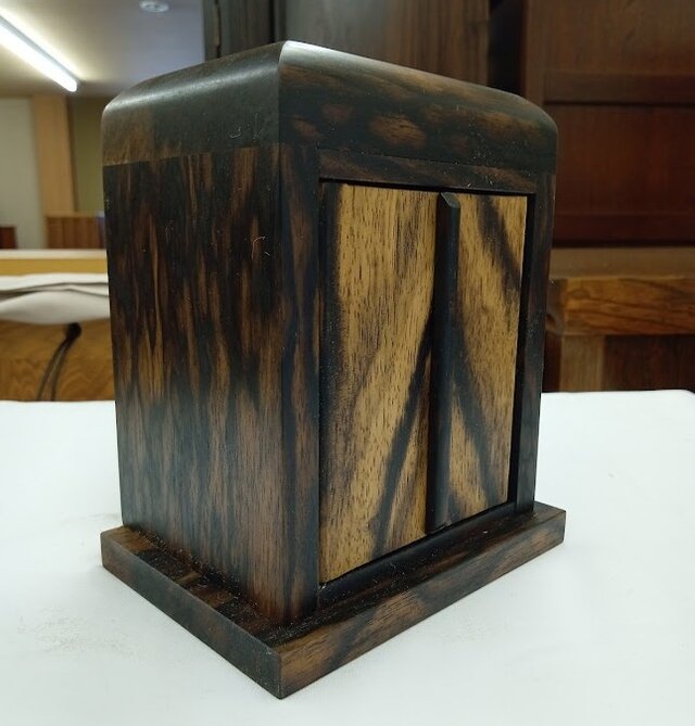 黒柿厨子（小さな仏壇） | iichi 日々の暮らしを心地よくする