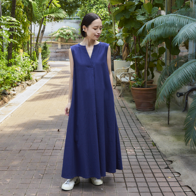 【着丈調整可能】すっきり華奢見せAライン コットン キーネック ノースリ ワンピース　ネイビー　0655NV