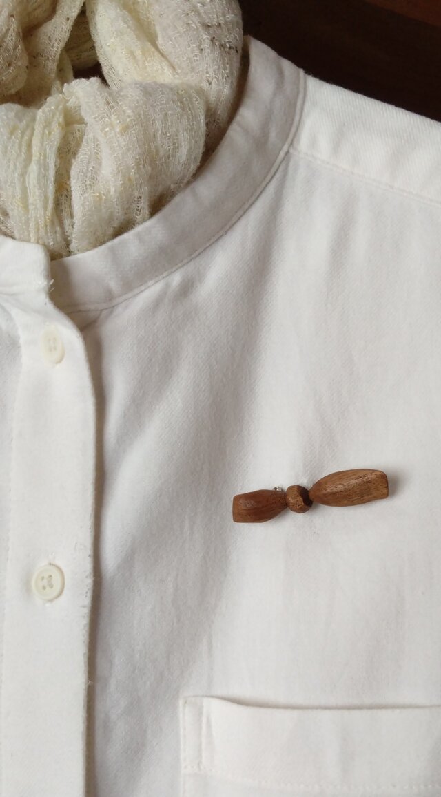 私のブローチ　「結ぶ縁」