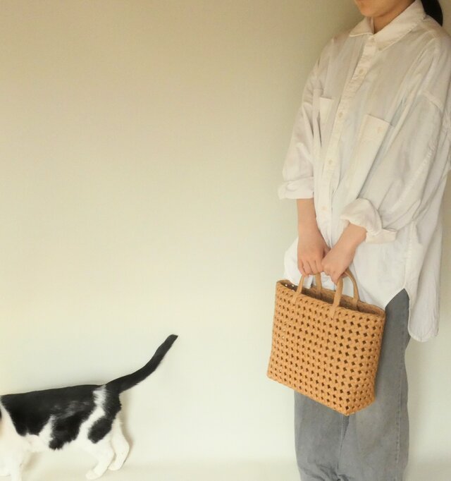 2000円off お散歩かごトート / ミルクティー