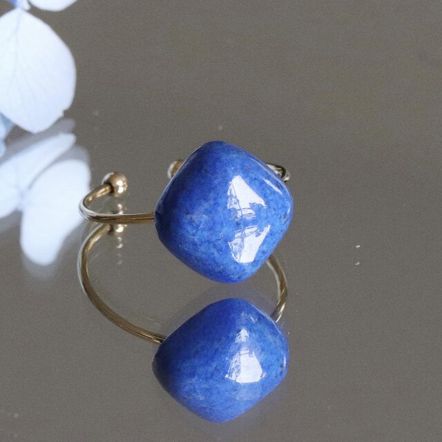 澄みわたる青い石 大粒ラピスラズリ フリーリング 天然石リング ー