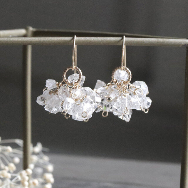 贅沢に煌めく３０粒◆ ハーキマーダイヤモンド 14Kgf　ピアス/イヤリング アレルギー対応 --Stardust--