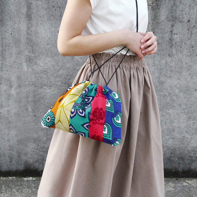 アフリカ布の巾着ショルダー（パッチワーク）斜めがけ たすき掛け インナーバッグ