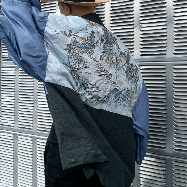 【昭和ヴィンテージ】羽織を纏う新スタイル｜Tシャツ＆ワイドパンツにハマるメンズ和モダンジャケット