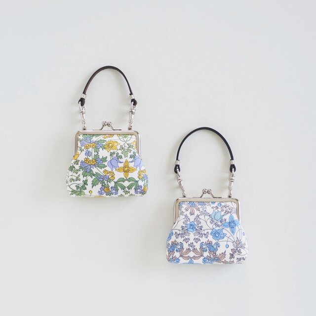 ■リバティプリントの持ち手付きがま口コインケース / アルパイン・ヌーボー■ ami(lbt-apnv)