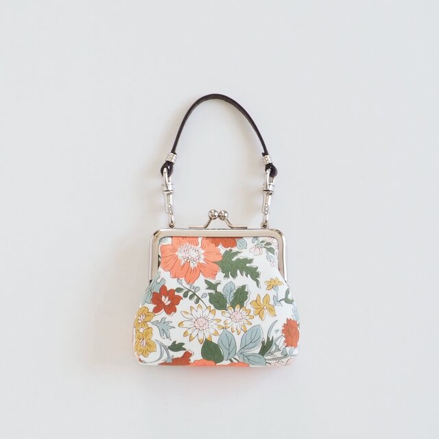 ■リバティプリントの持ち手付きがま口コインケース / デイジー・モリシア■ ami(lbt-dm)