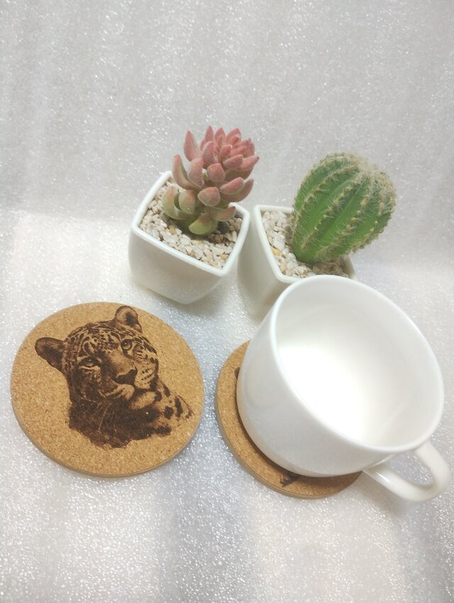 コースター ジャガー | iichi 日々の暮らしを心地よくするハンドメイド