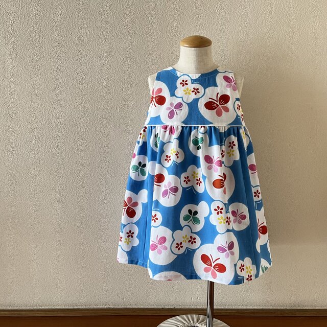 子供　浴衣地ひかえめフレアーワンピース　注染水玉ちょうちょ（水色地）　80-130サイズ〈受注製作〉