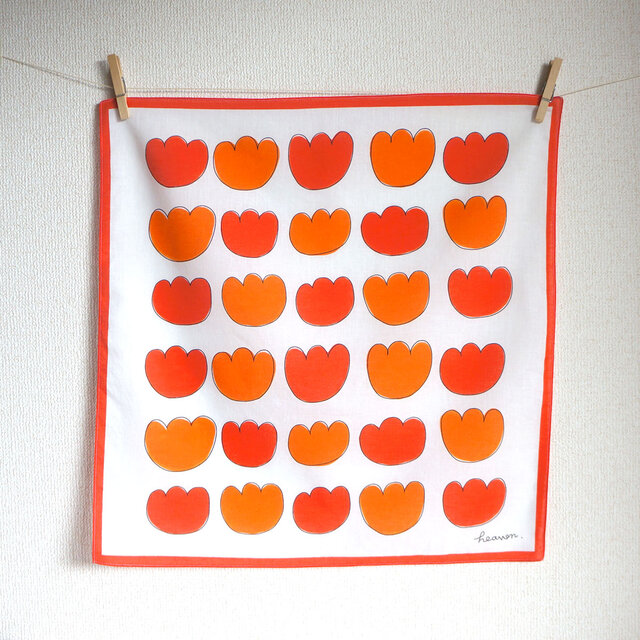 「 tulip（ red & orange ）」大判ハンカチ／バンダナ／ファブリックポスター