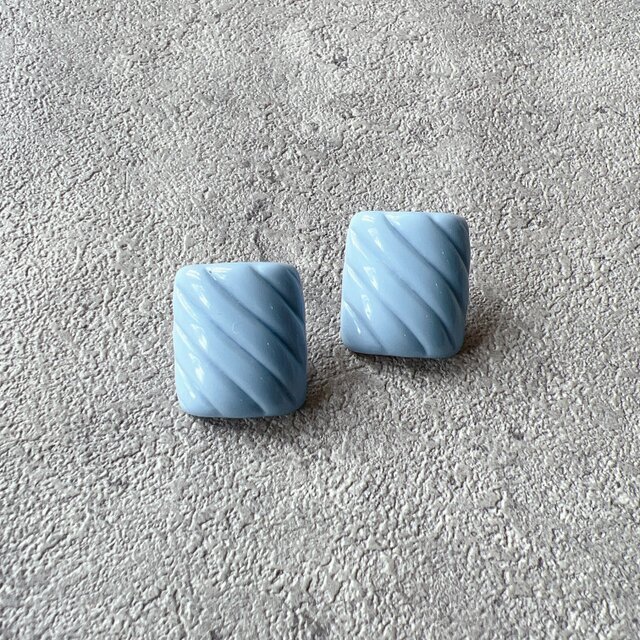 PA322-【 AVON 】エイボン・ヴィンテージピアス 1980s Sax Blue Rib Acrylic