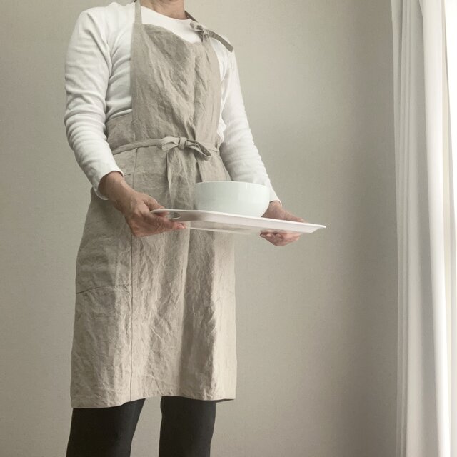 小柄なあなたに贈るベルギーリネンの華やぎワークエプロン