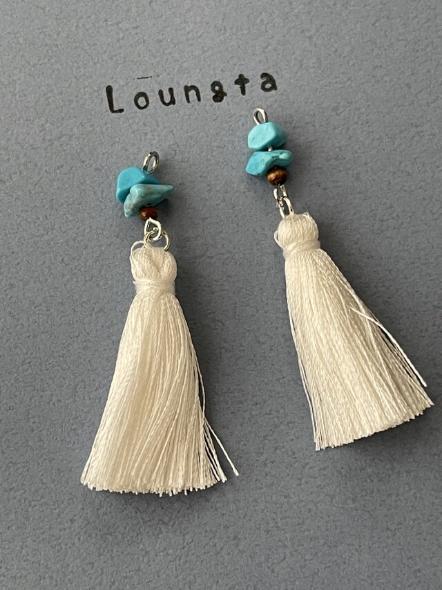送料無料 ターコイズピアス タッセルピアス ホワイト ブルー 夏ピアス