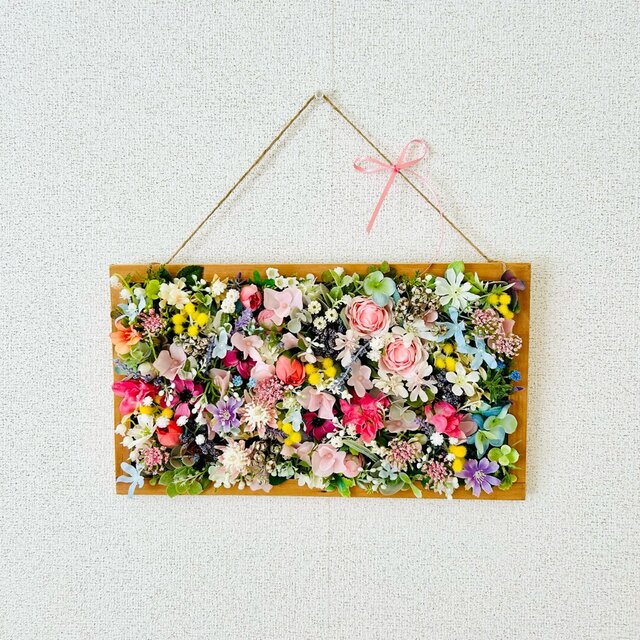 ピンク色のお花畑の壁飾り | iichi 日々の暮らしを心地よくする