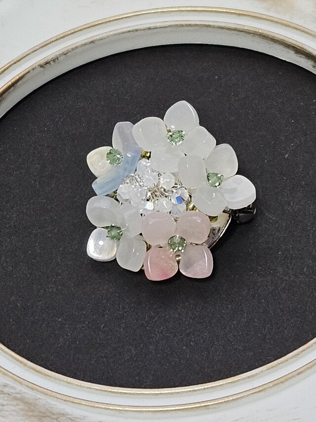 額紫陽花ブローチ(ホワイト)