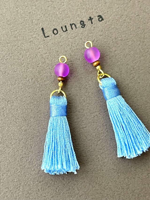 タッセルピアス タッセル パープルガラスビーズとブルータッセルの夏ピアス プチプラピアス