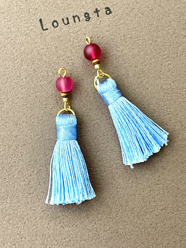 タッセルピアス タッセル ブルーとクランベリーピンクの夏ピアス プチプラピアス