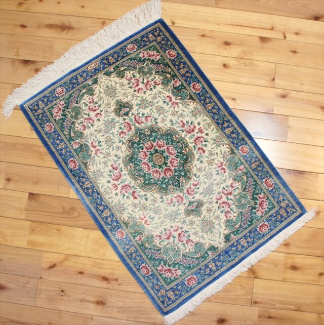 専用 ペルシャ絨毯 クム エザティ工房 手織シルク 57×37.5㎝ 専用 ペルシャ絨毯 クム エザティ工房 手織シルク 57×37.5㎝